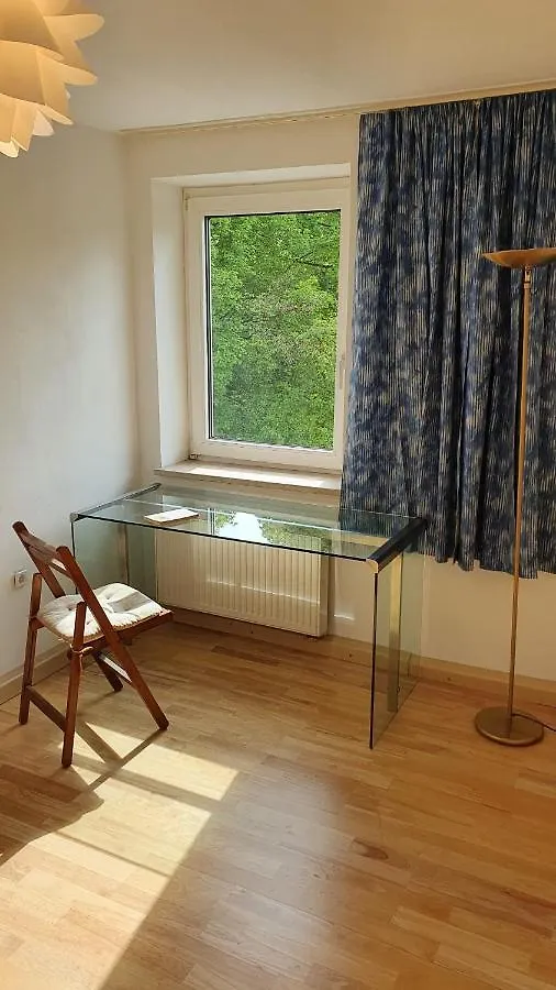 Private 2,5 Room Apartment In München Duitsland