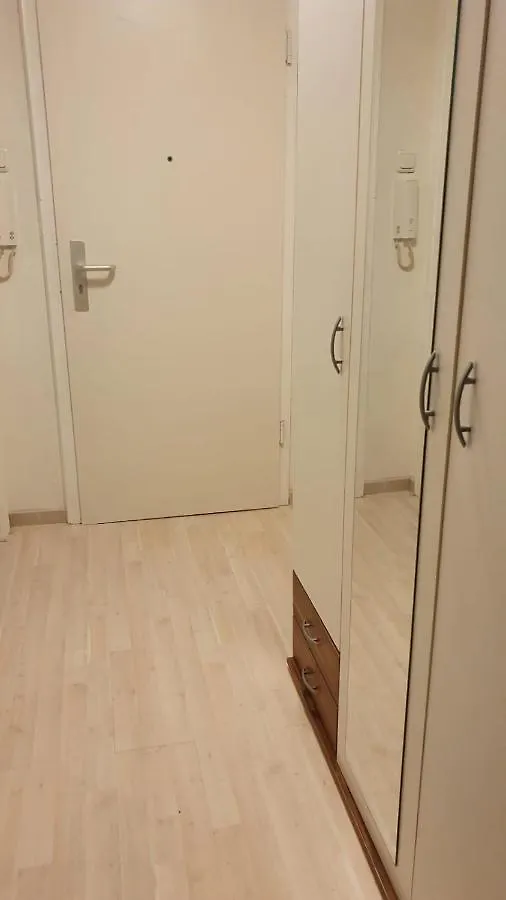 Private 2,5 Room Apartment In München